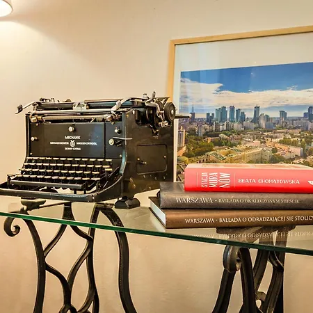 Na Muranowie - Mieszkanie Z Historia I In Muranow - A Flat With History Варшава