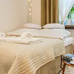 Na Muranowie - Mieszkanie Z Historia I In Muranow - A Flat With History 아파트 바르샤바